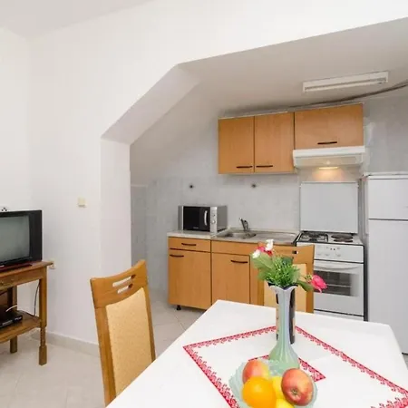 House Rasica - Two Bedroom With Terrace And Sea View アパート モルナット