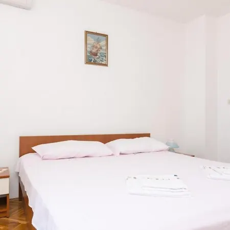 House Rasica - Two Bedroom With Terrace And Sea View *