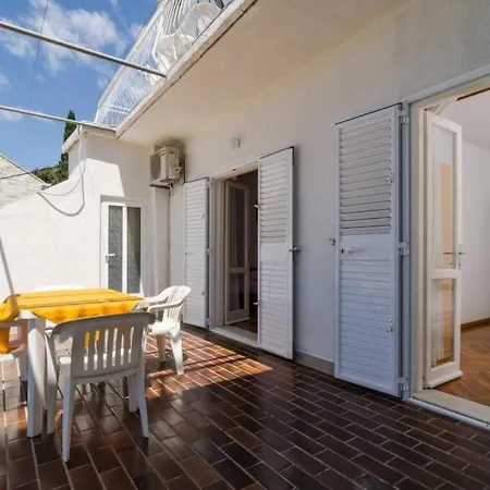 House Rasica - Two Bedroom With Terrace And Sea View アパート モルナット